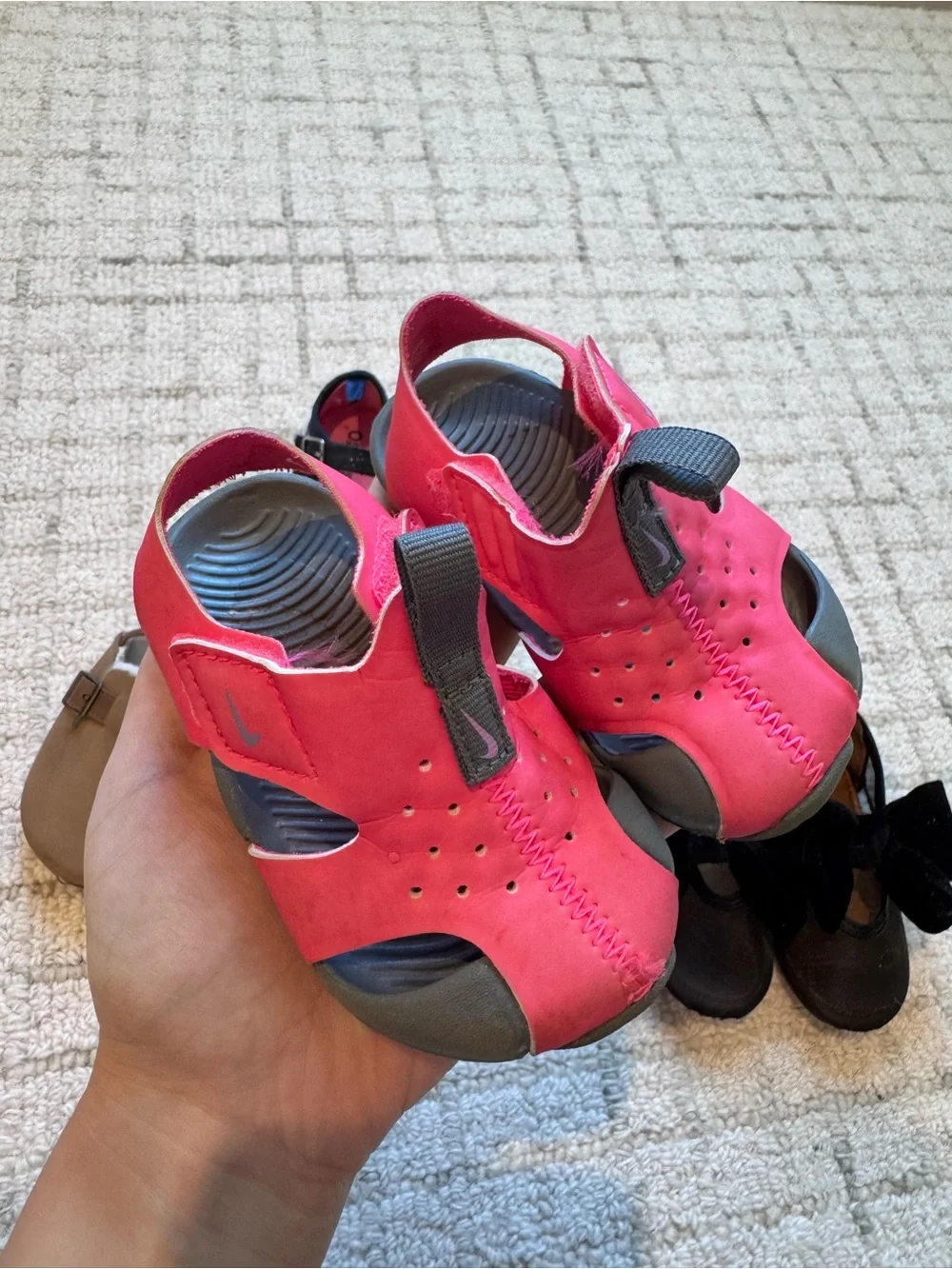 H&M NIKE Old navy SHOES 4-5 size BUNDLE